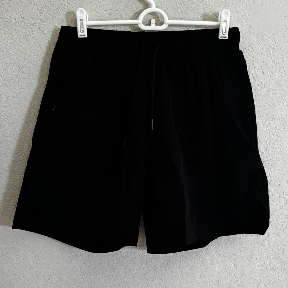 Lululemon Black Men's Shorts with Pockets. Size M